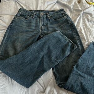 Levi’s Men’s original in lighter weight denim Bootcut leg 30x32 514’s